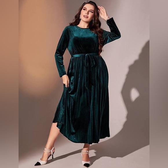 BloomChic Dresses Velvet Pleated Dress Poshmark